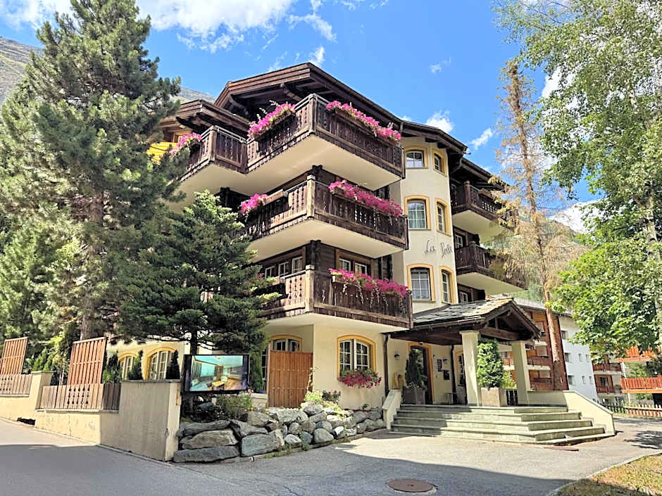 La Perle Apartments