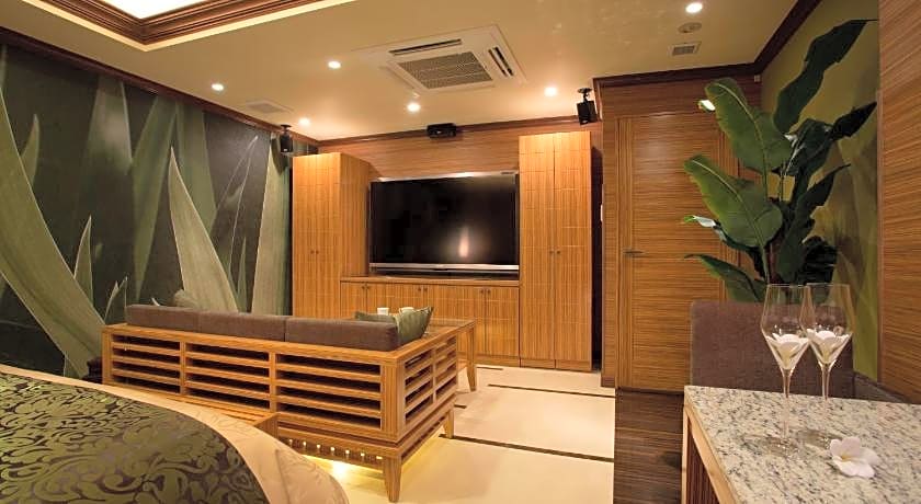 Hotel and Spa Lotus Modern (Adult Only)