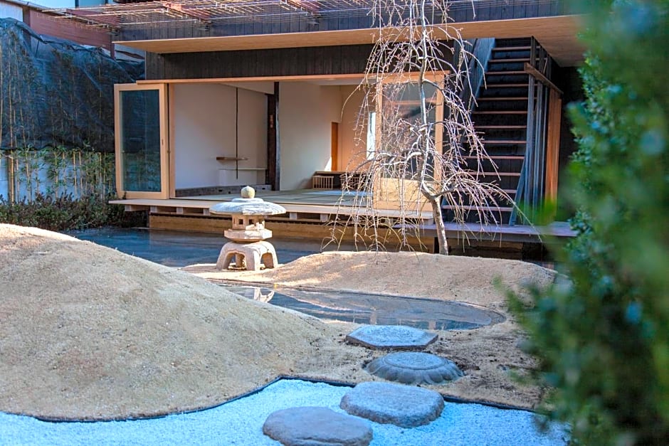 modern ryokan kishi-ke