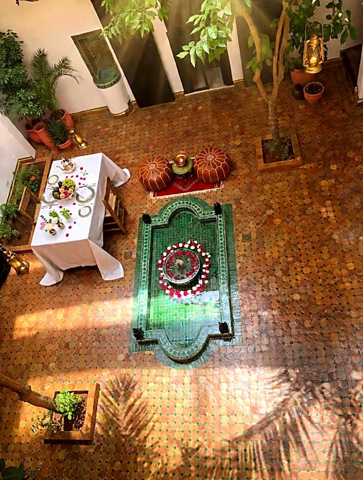 Riad ABBASSIA Marrakech Première - Authentic Medina Experience