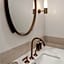 Small Luxury Hotel Ambassador a l'Opera