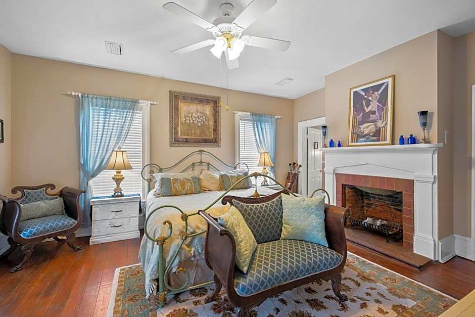Goodbread House Bed & Breakfast Inn