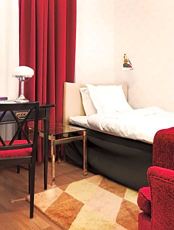 1 SINGLE BED,NSMK,STDRM,FREEI,FULL BREAKFAST
