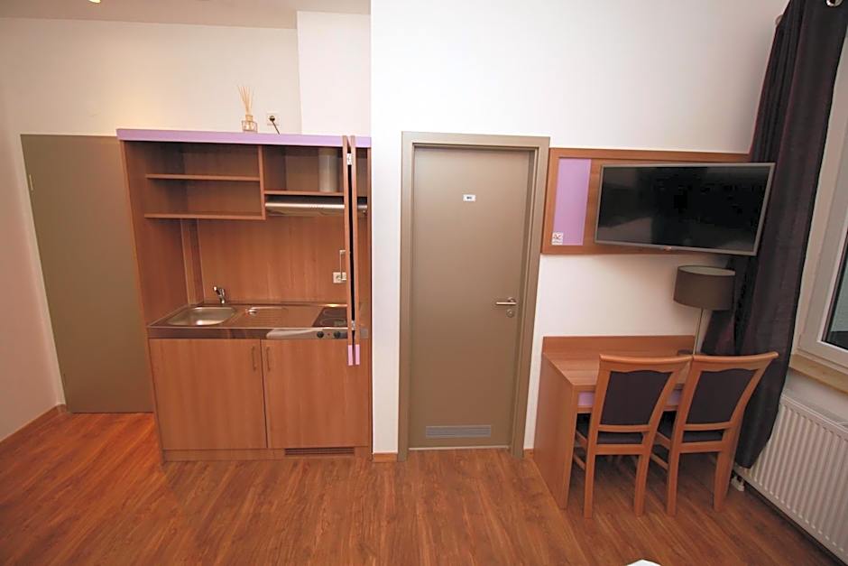 Slamba Hostel