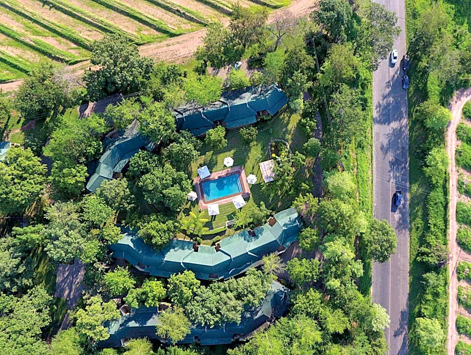 Perry's Bridge Hollow Boutique Hotel