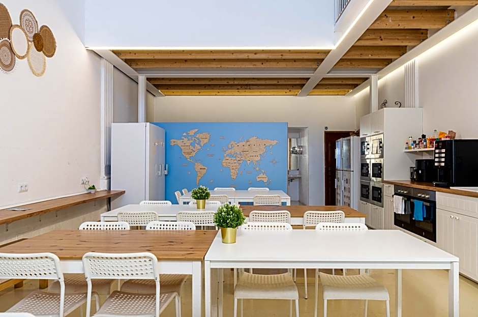 Urban Hostel Palma - Albergue Juvenil - Youth Hostel