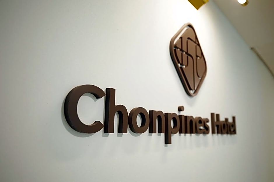 Sokcho Chonpines Beach Hotel