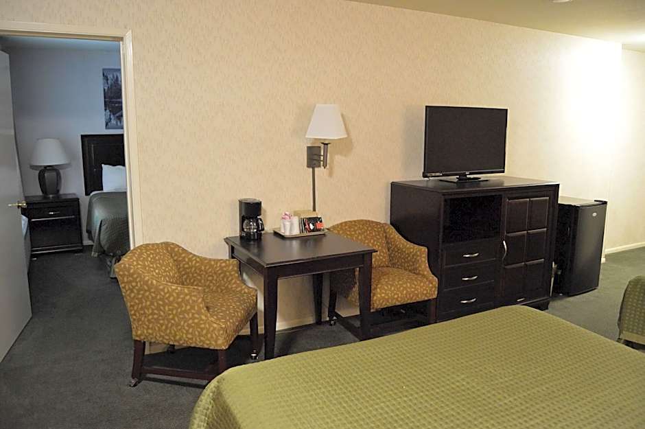 Photo 1 sur 5 de Deluxe 2 Bedroom 3 Queen Beds Suite