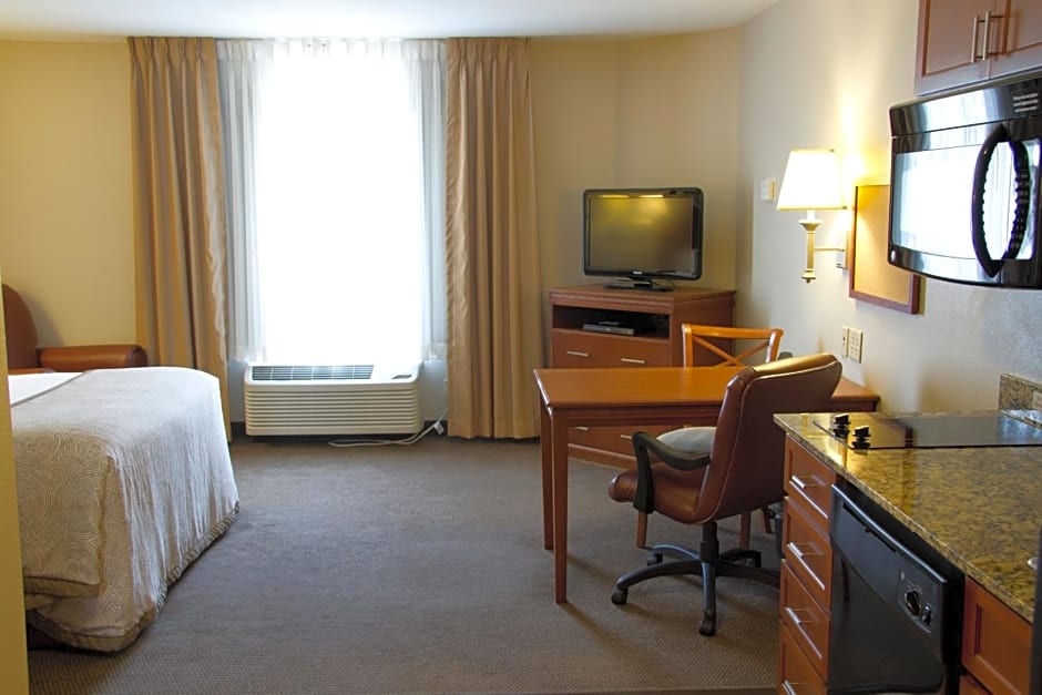 Candlewood Suites Champaign Urbana Univ Area Hotel