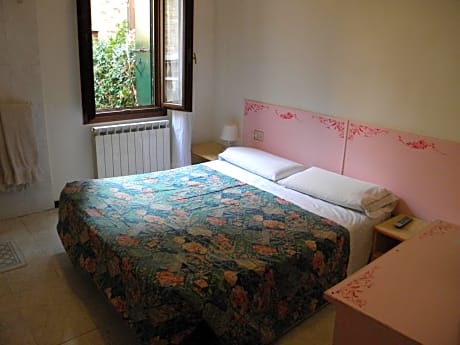 Hotel Adua