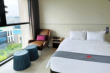 Accessible Double Room (Wheelchair Accessible)