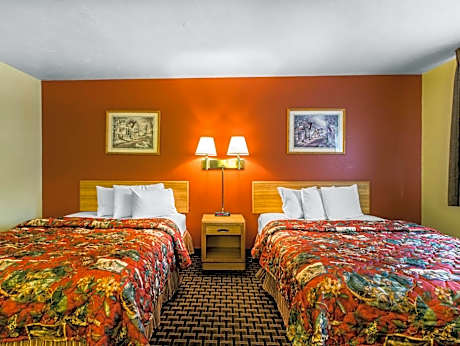 2 Queen Beds