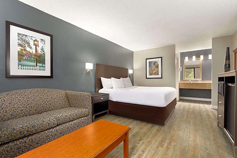 Baymont by Wyndham Wilmington