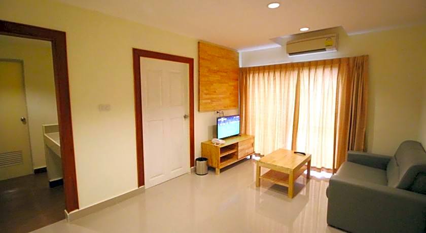 Lee Place Phatthanakan Condo