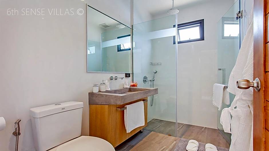 Exquisite 4BR Boutique Pool Villa Samakki Garden in Rawai