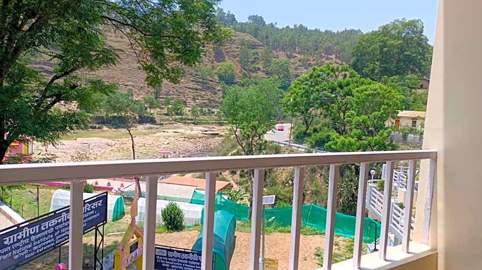 Hotel Shivalik River Retreat