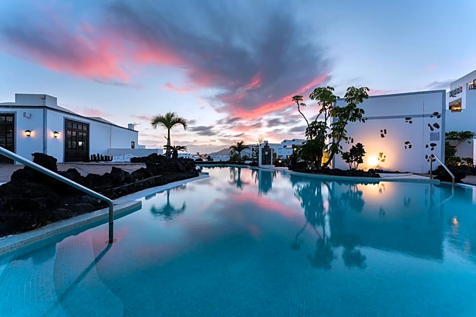 Hotel LIVVO Volcan Lanzarote