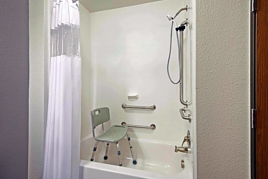 La Quinta Inn & Suites by Wyndham Morgantown