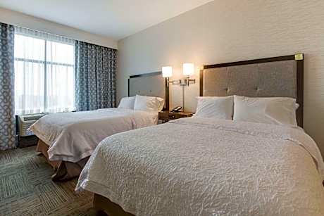 Queen Studio Suite with Two Queen Beds - Non-Smoking