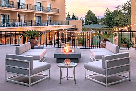 Toll House Hotel Los Gatos, Tapestry Collection by Hilton