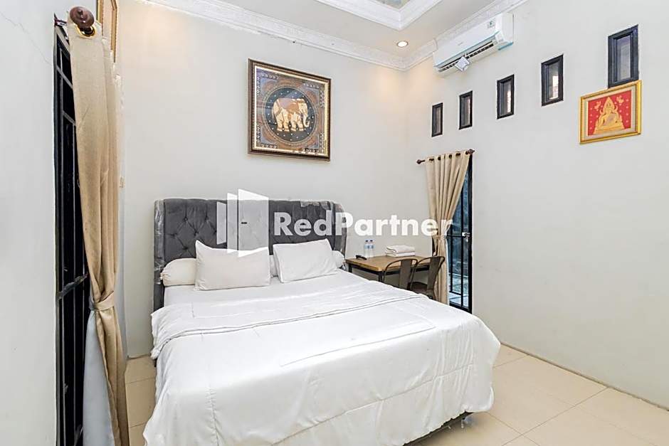 Boss Residence Serang Mitra RedDoorz