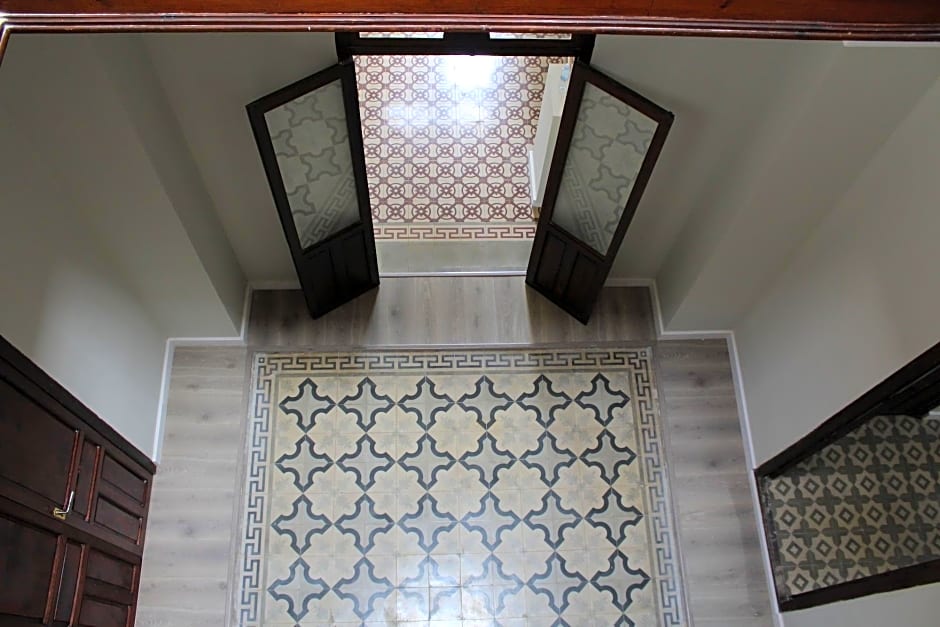 NWT Paradise Urban Hostel