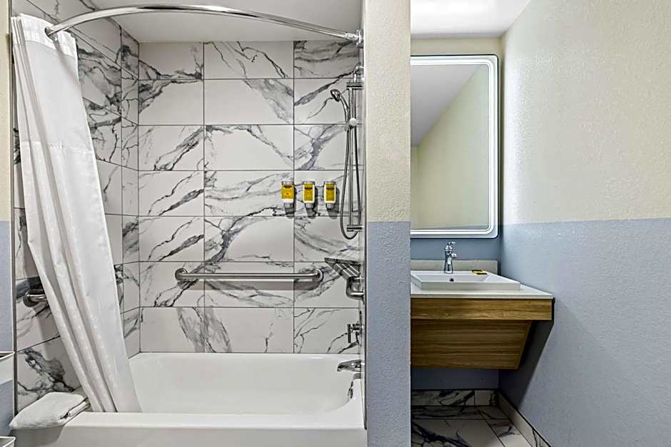 Best Western Buffalo Inn & Suites