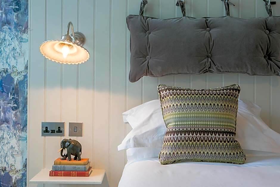 The Elephant at the Market