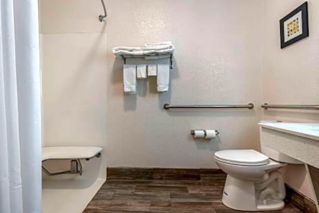 Queen Room with Two Queen Beds - Accessible/Non Smoking