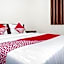 OYO 1217 Candi Residence