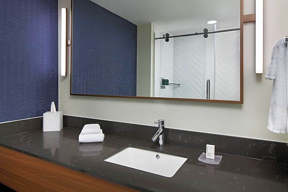 Fairfield Inn & Suites by Marriott Virginia Beach/Norfolk Airport