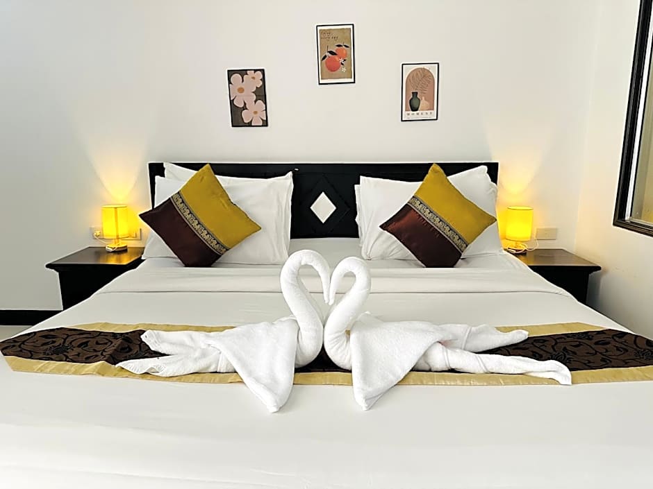 Hotel Baya Phuket - Rooftop Pool, Next to Food Market & Steps to Beach