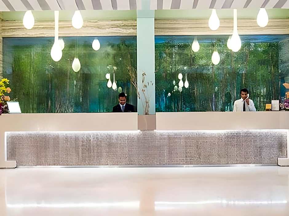 Mirage Hotel, Mumbai International Airport