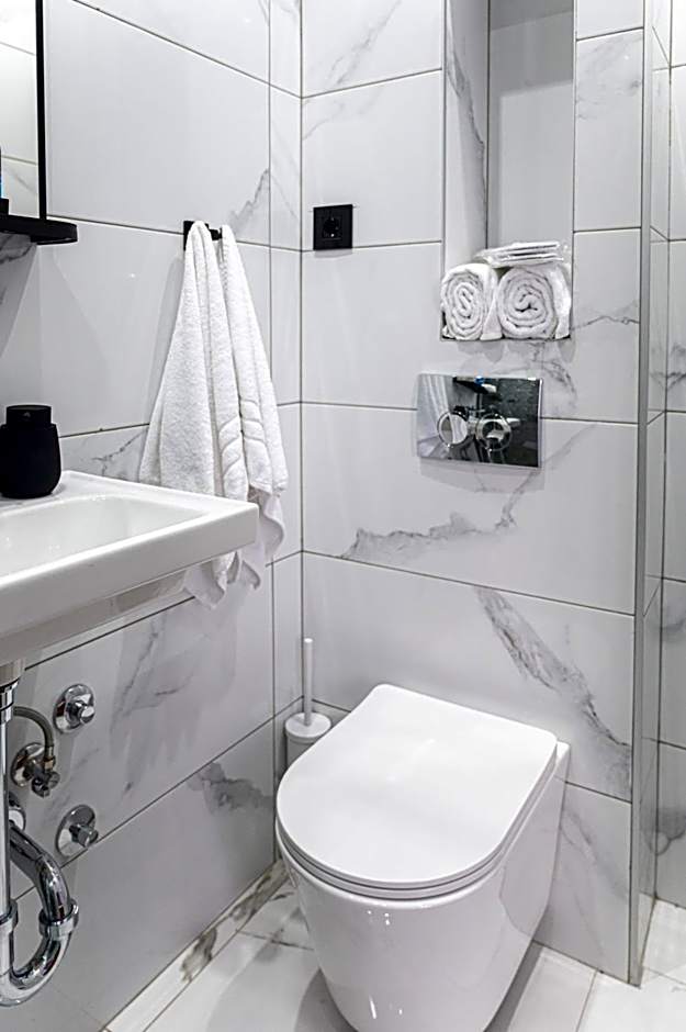 Knez Mihailova Center Rooms with PARKING