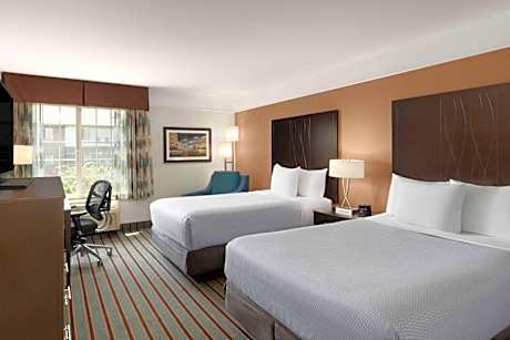 Double Room with Two Double Beds - Non-Smoking
