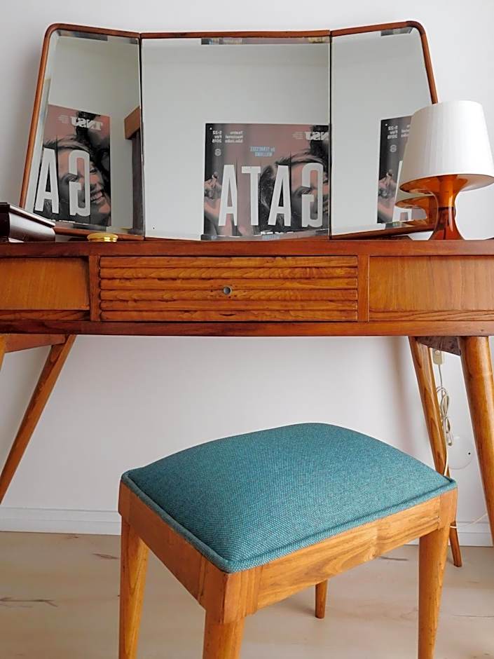 Spacious and Bright City Ap II