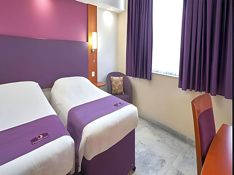 Caspia Hotel New Delhi Shalimar Bagh