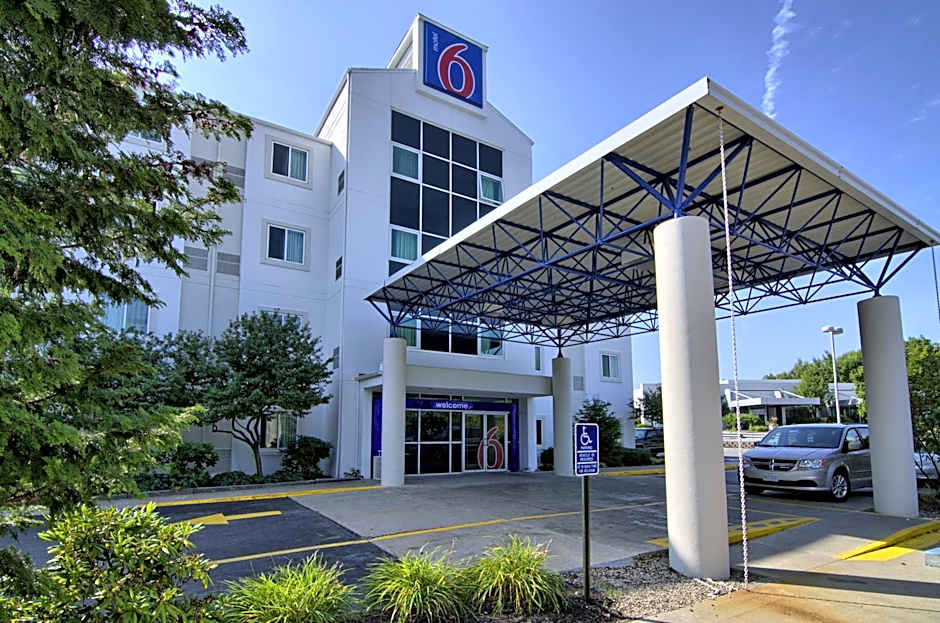 Motel 6-Portsmouth, NH