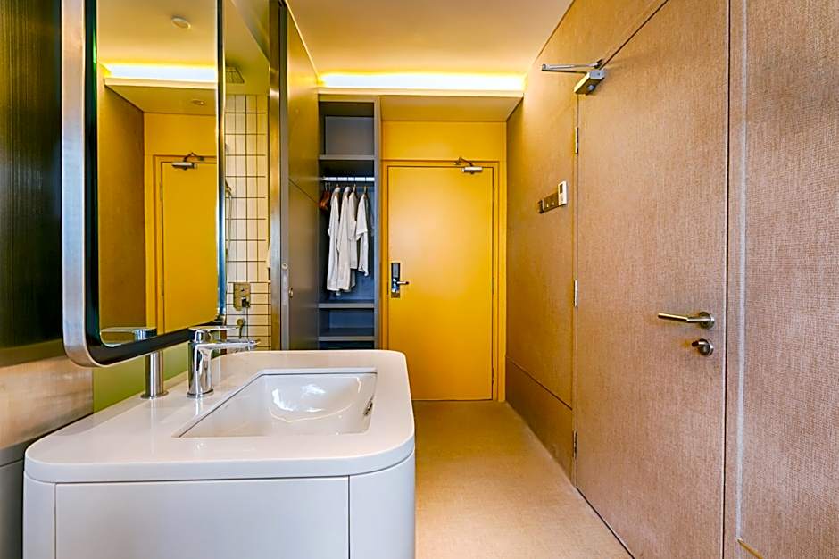 The Upper House, Batu Kawan