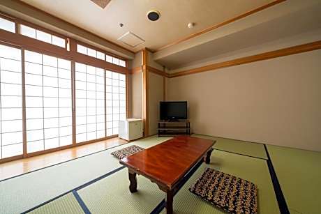 Japanese-Style Room