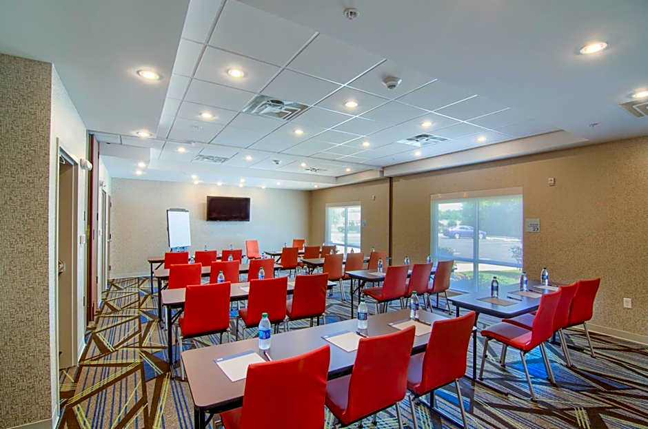 Holiday Inn Express And Suites Mobile - University Area By IHG