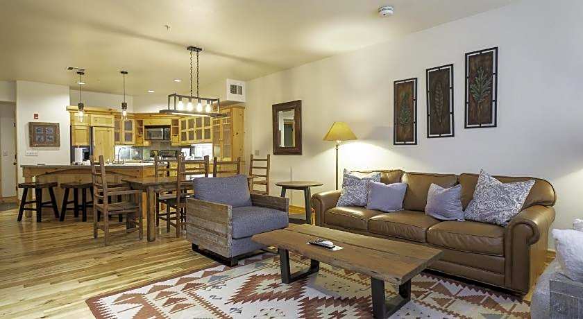 Lodges At Deer Valley