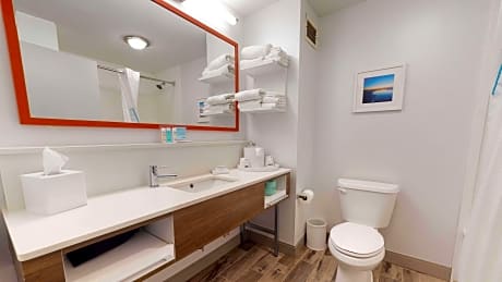 2 Queen Beds Nonsmoking