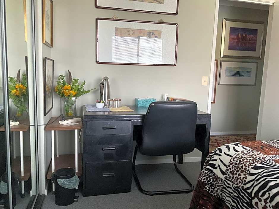Bob Brown Room Art House