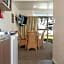 Hananui Lodge and Apartments