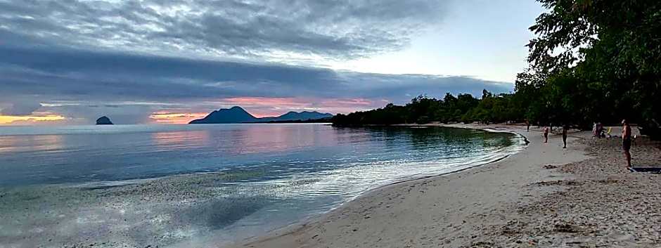 Au beau village studio rez de jardin