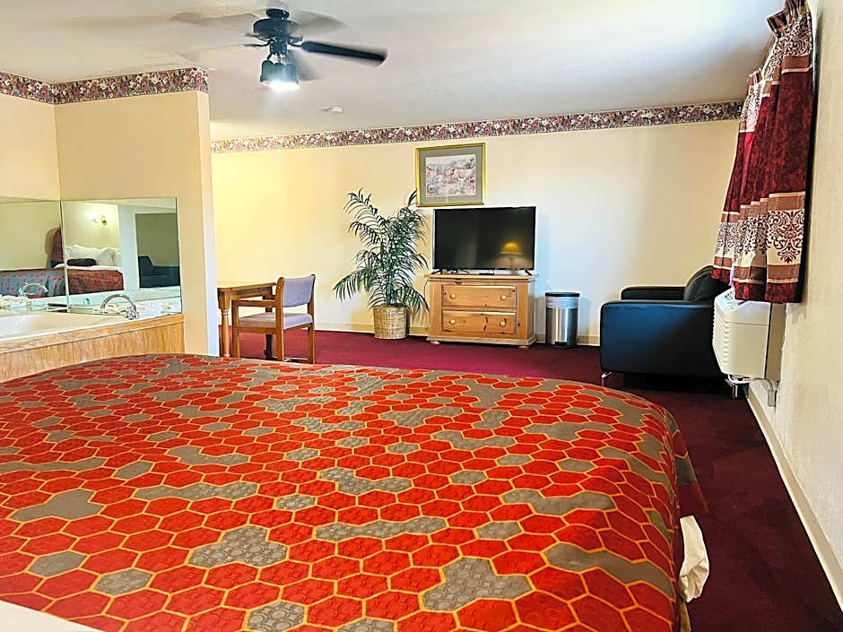 Villa Inn Motel Near Hwy 12 WI Capital O