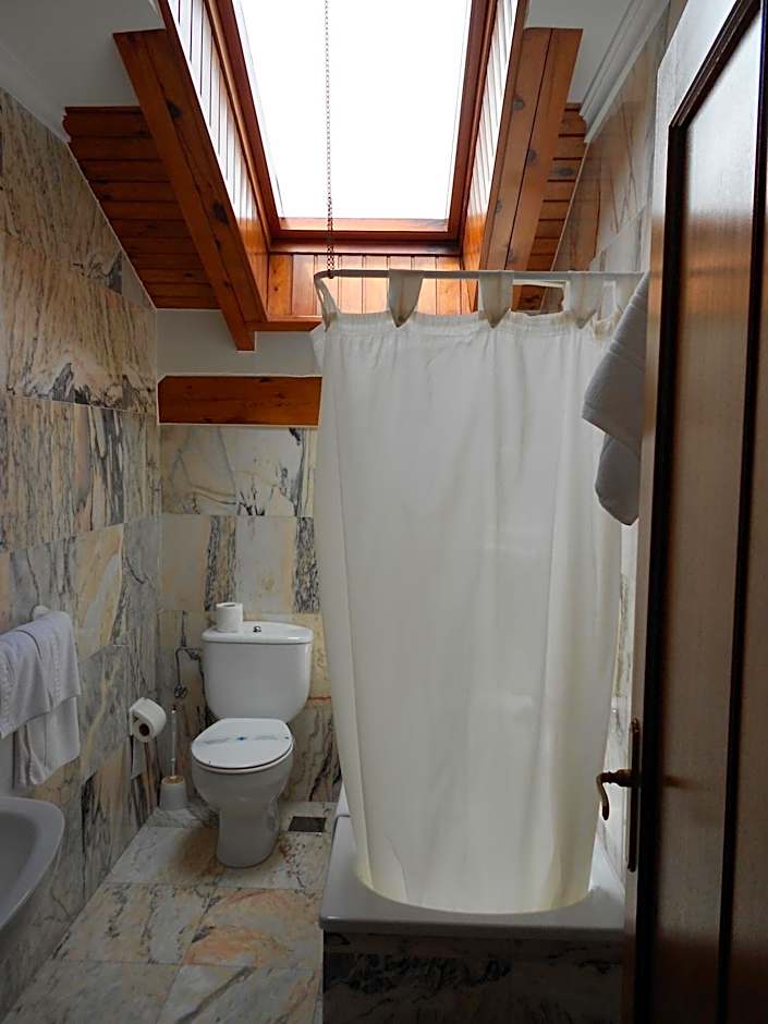 Photo 1 of 2 of Quadruple Room