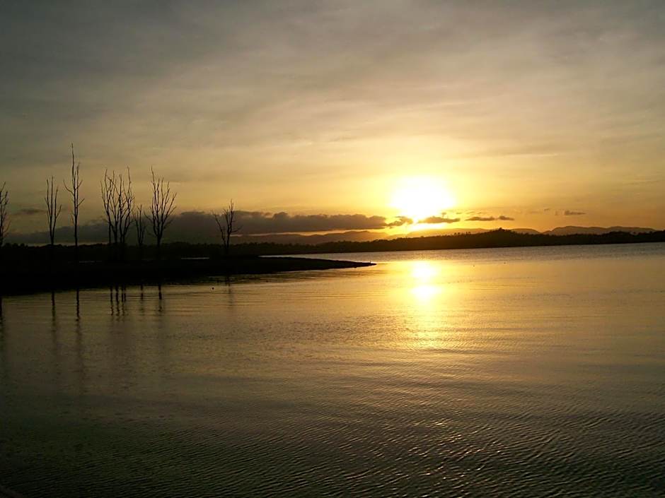 Tinaroo Sunset Retreat