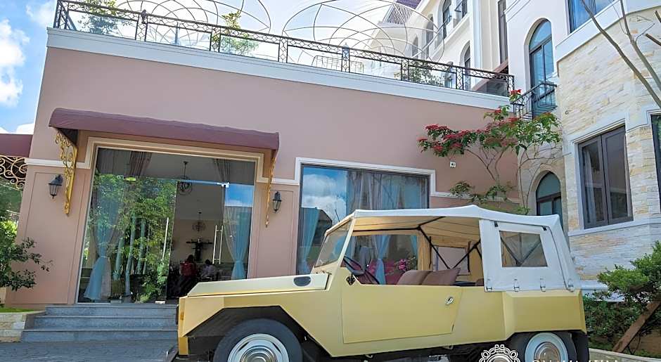 Guava Hill Boutique Hotel